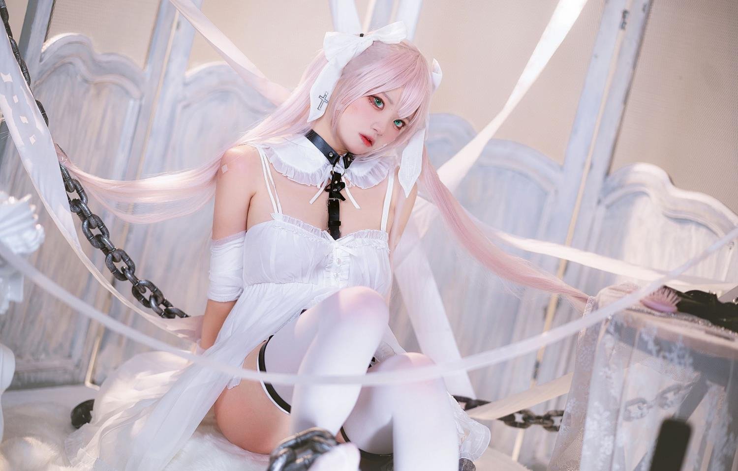 ���ߣ�ƻ������ɫ��ͷ��