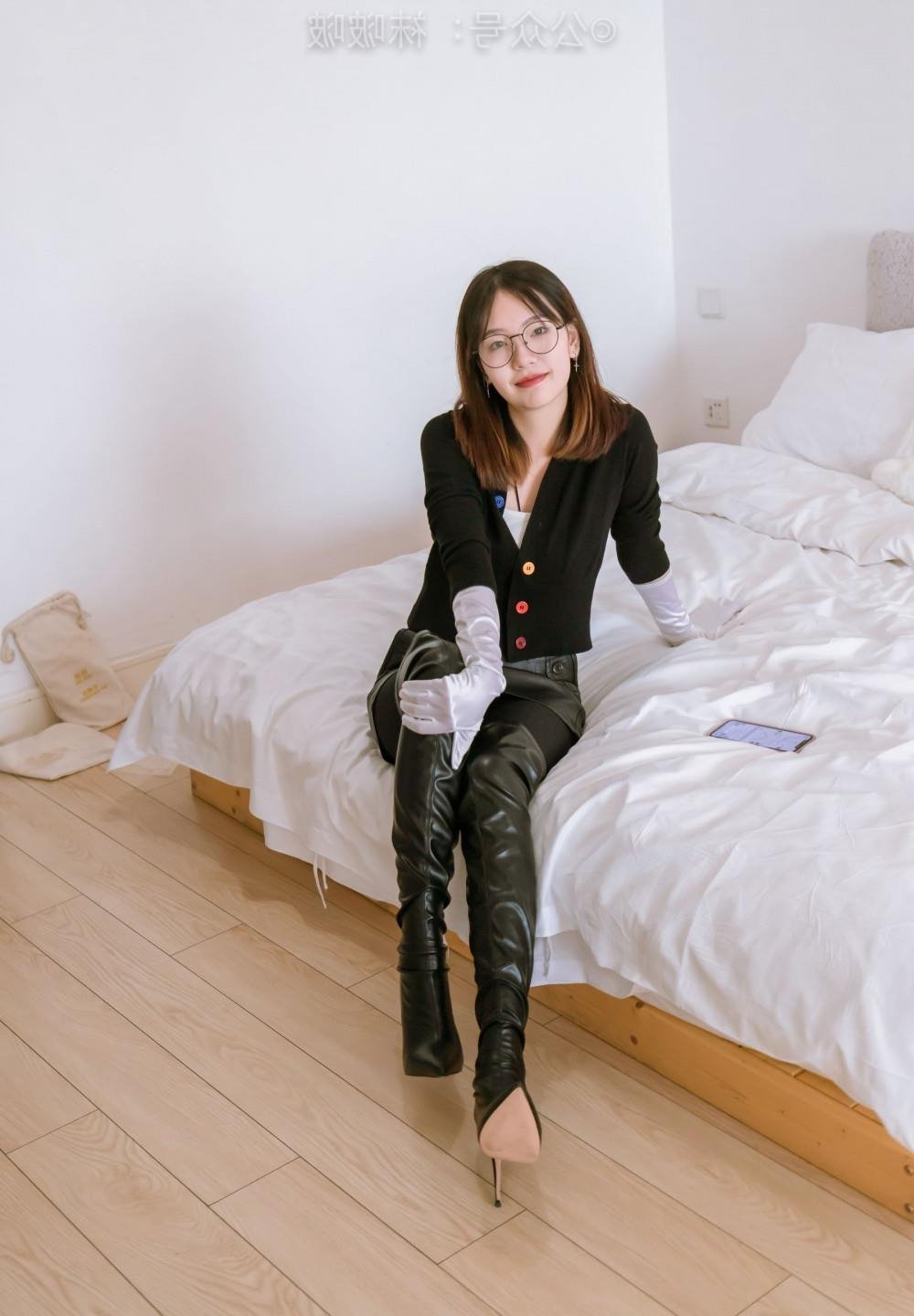 ���ߣ�����ѧ���㽵�䣩ͷ��