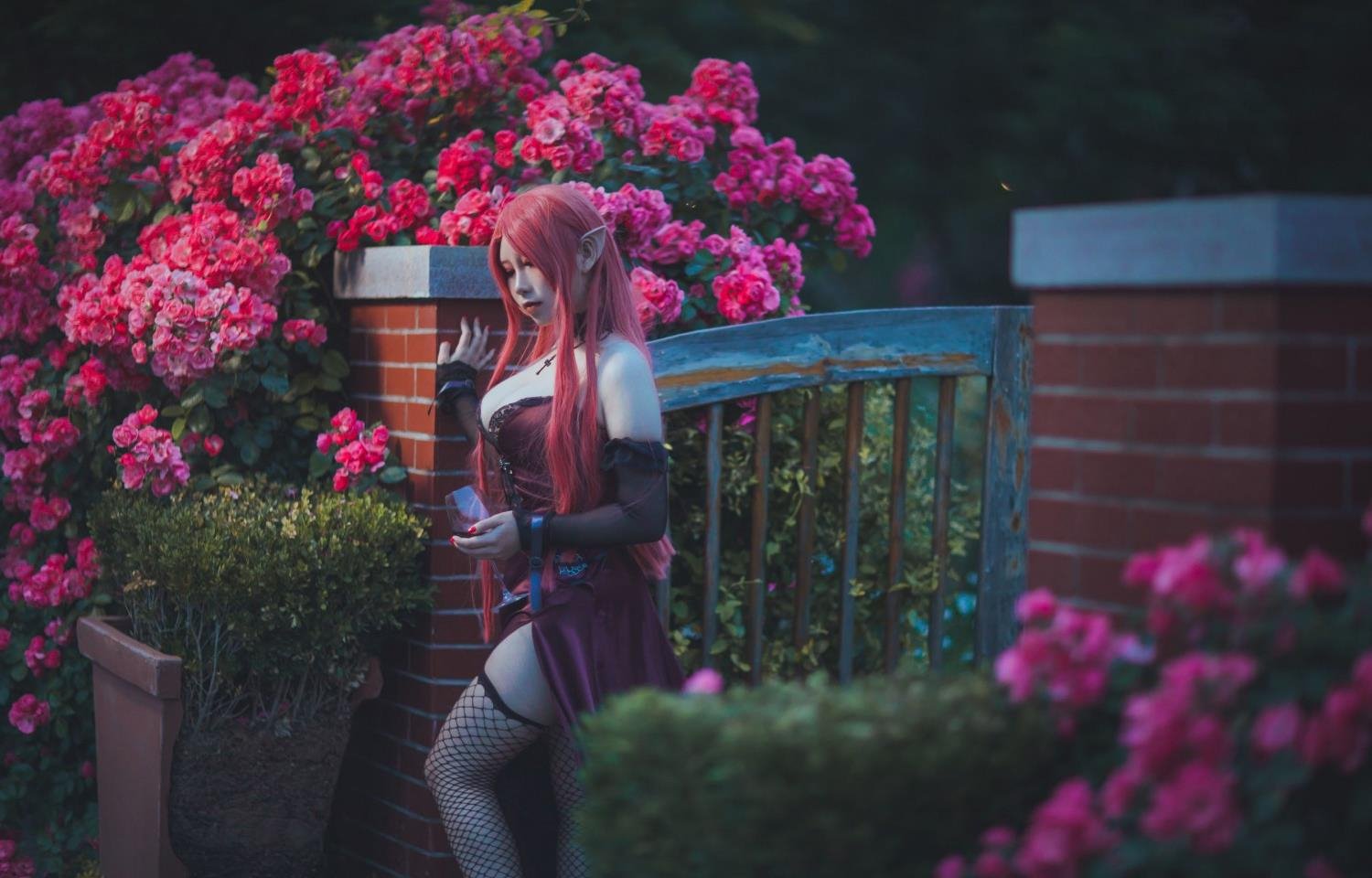 ��Ů����