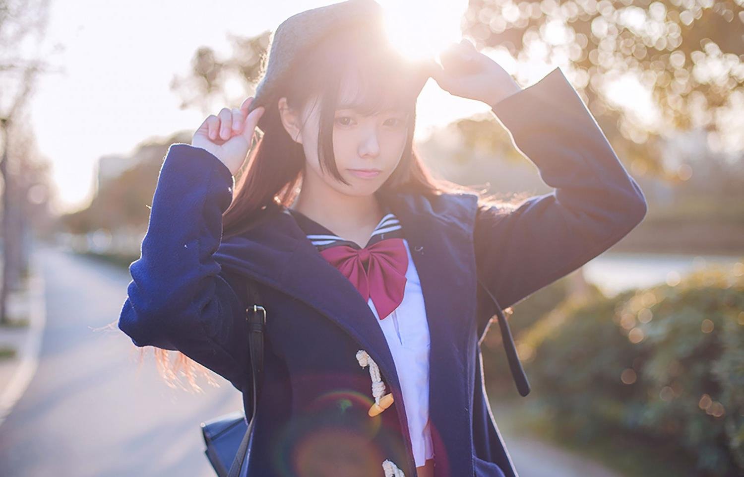 ���ߣ���ɫ���������������ͷ��