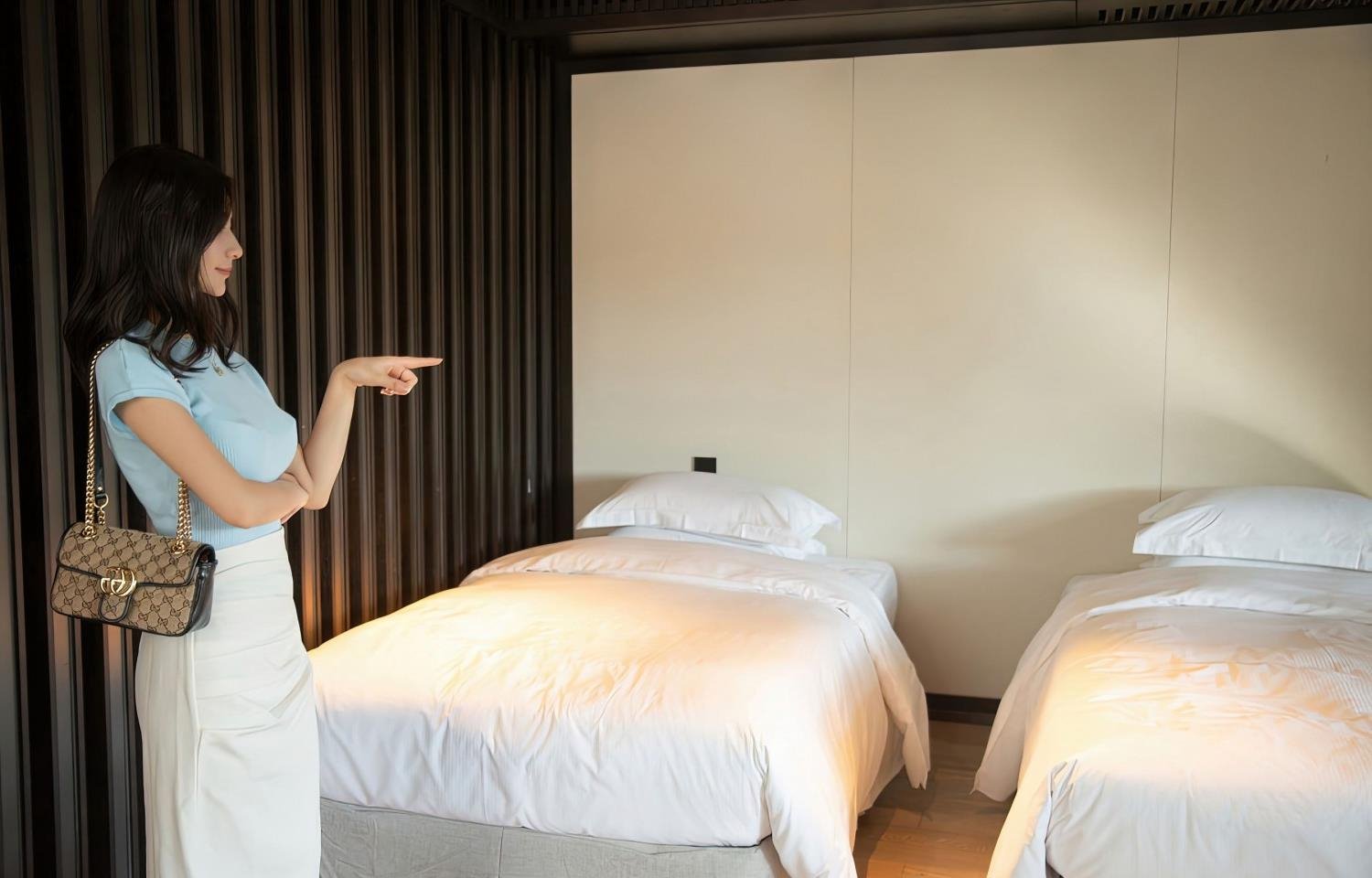 ���ߣ������ð�ռҺ����ɫ��ͷ��