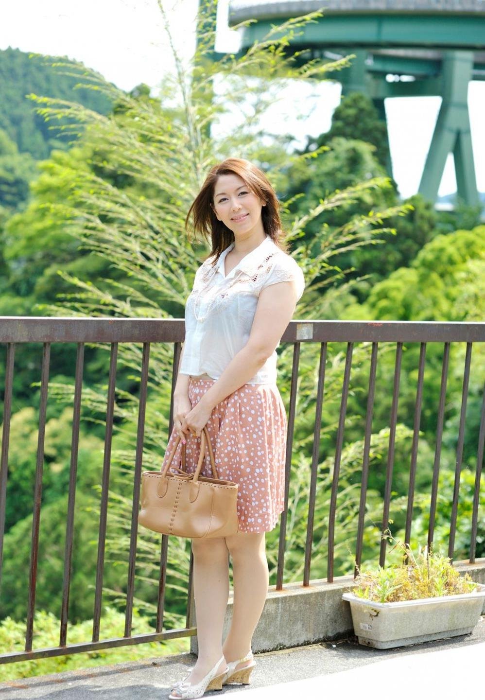 ���ߣ���ɫ����ģ�ͷ��