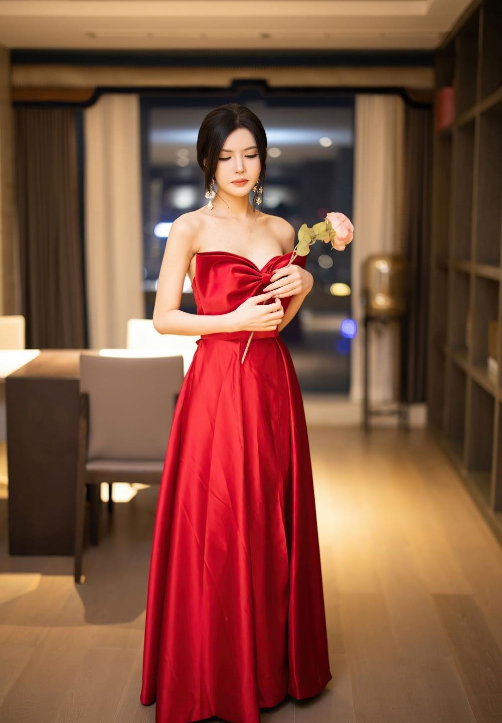 ���ߣ����Ƴ�ʪ�ģ�ͷ��