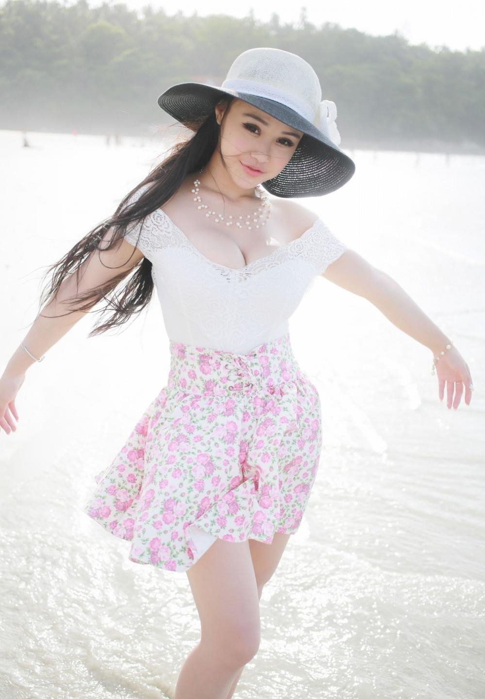 ������Ů����