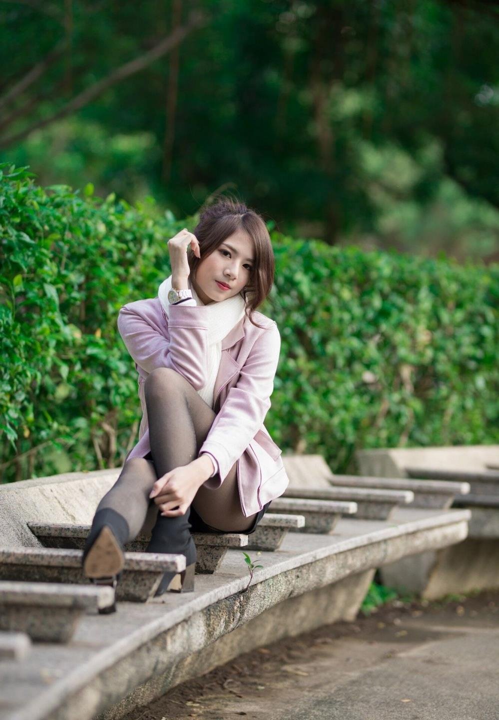 ���ߣ�������ɫ��ͷ��