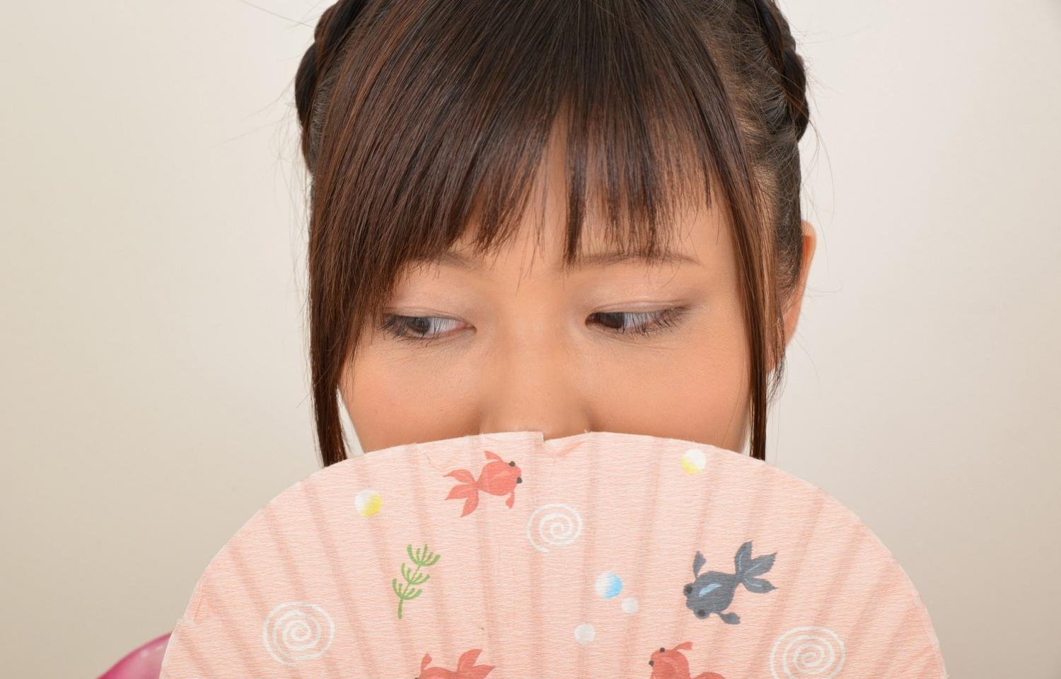 ���ߣ���ɫ����«����ͷ��