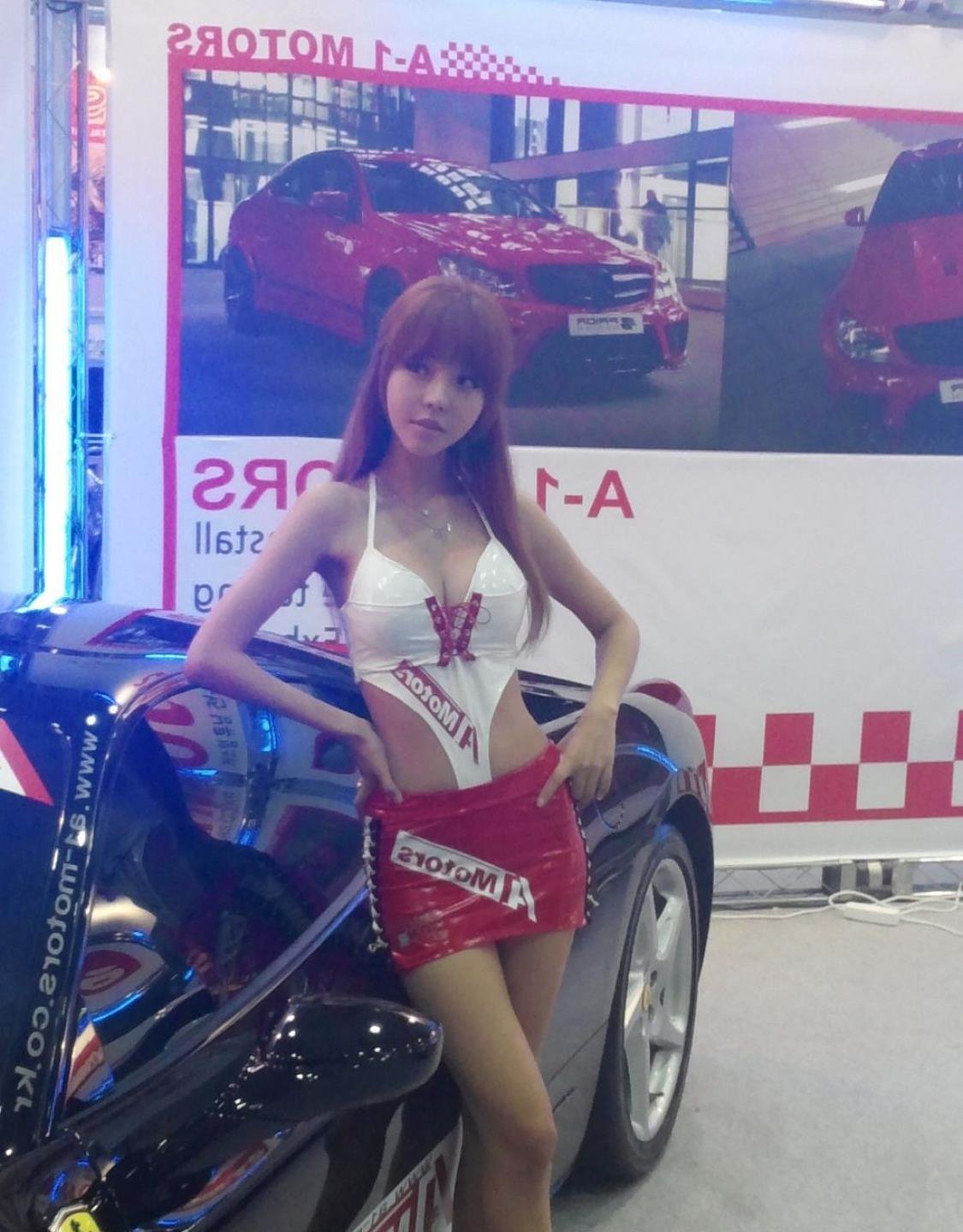 ���ߣ���Ӱʦ«�����������ģ�ͷ��