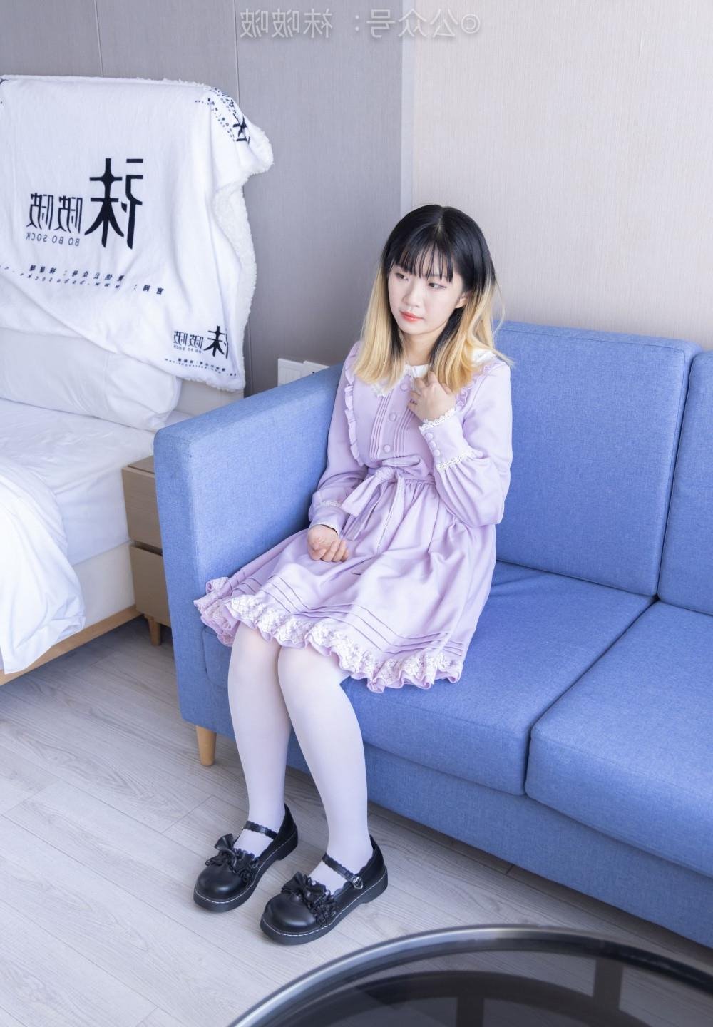 ���ߣ��ɰ��İ�ɫ��ͷ��