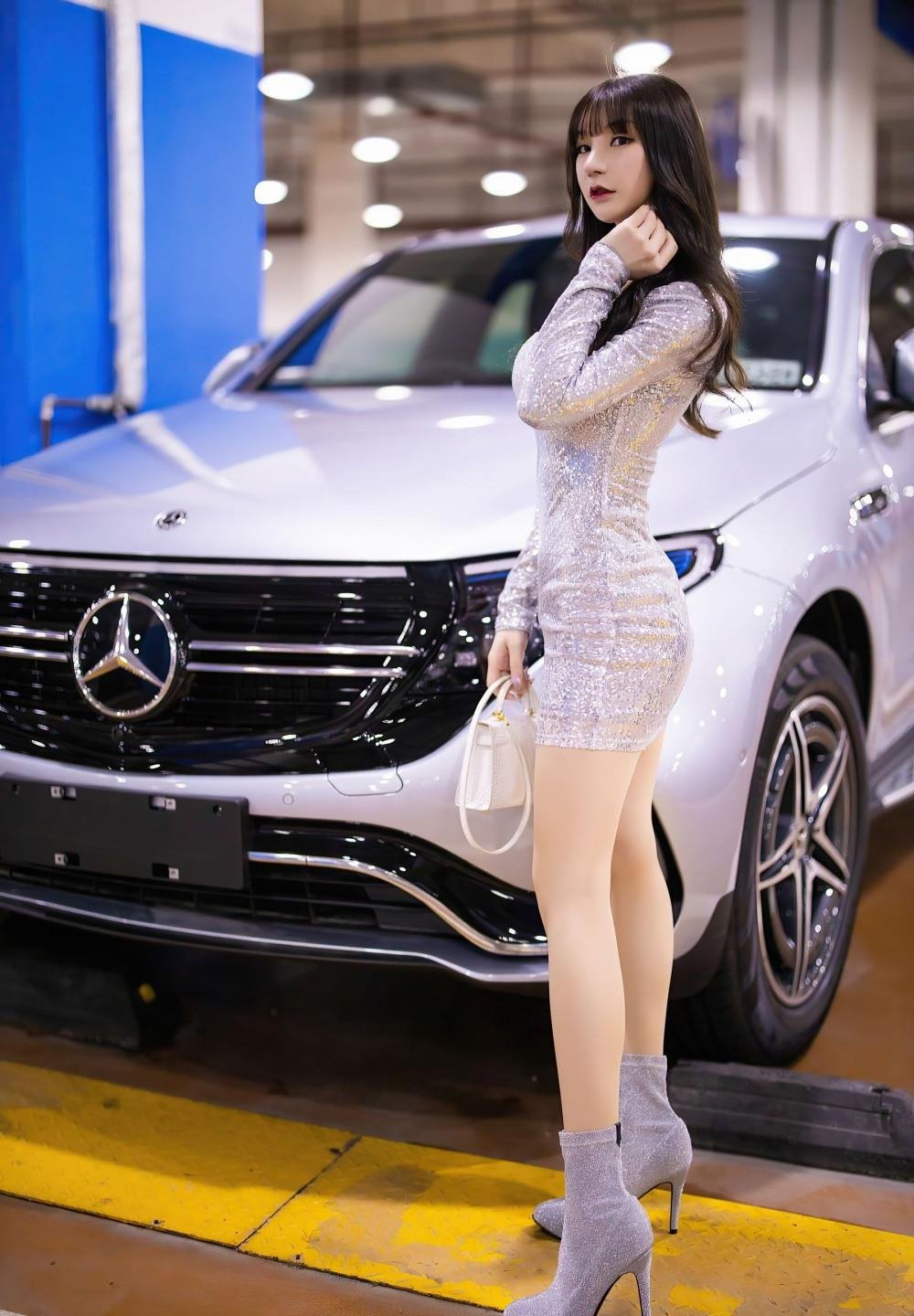 ���ߣ���ˬ���ǳ�ɫ���ʦ��ͷ��