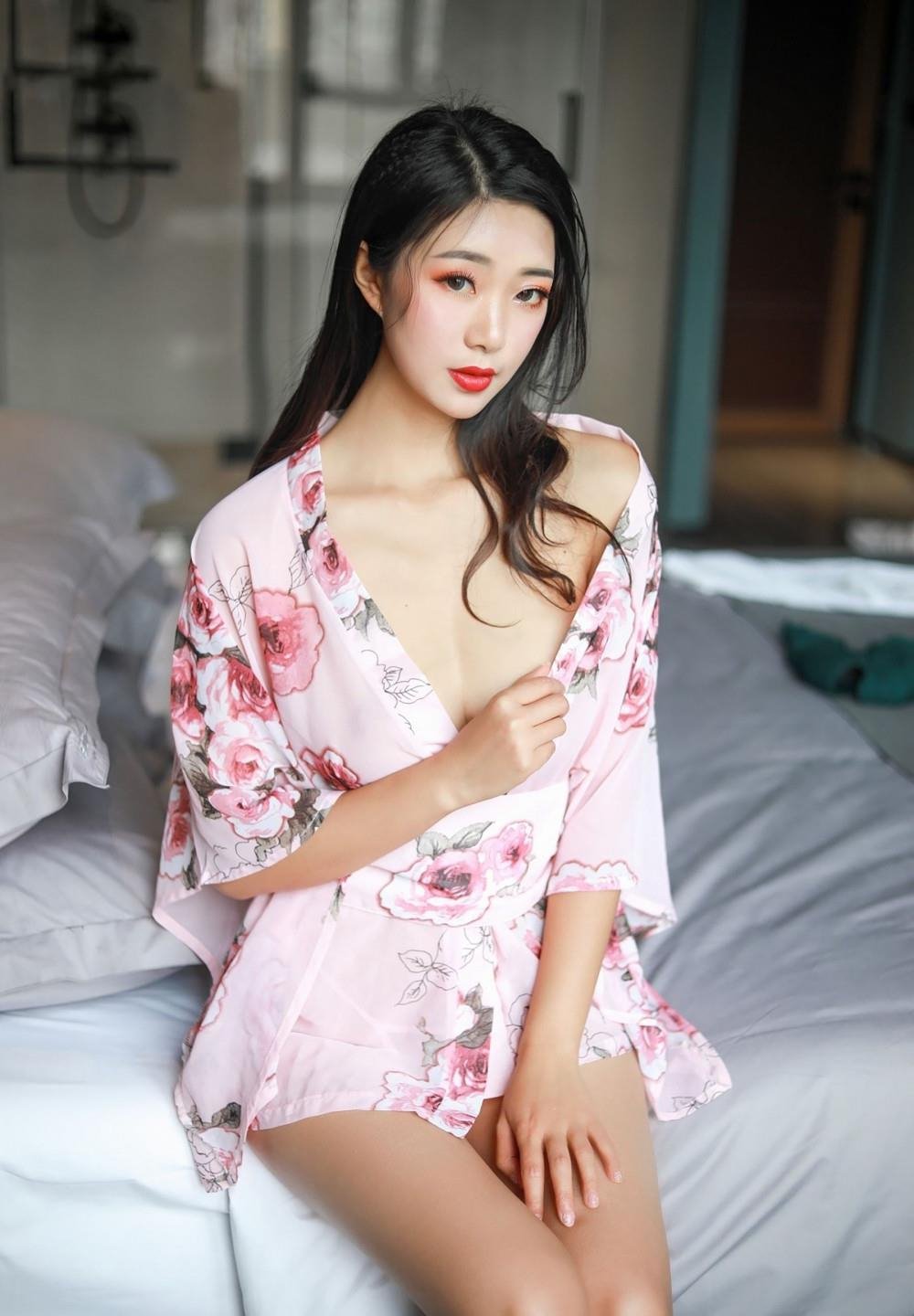 ���ߣ�������ֵ�����ģ�ͷ��