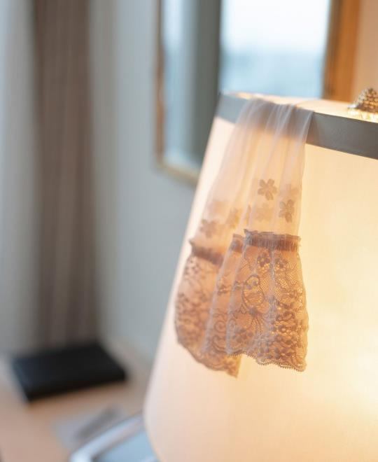 ���ߣ���ɫ����ģ�ͷ��