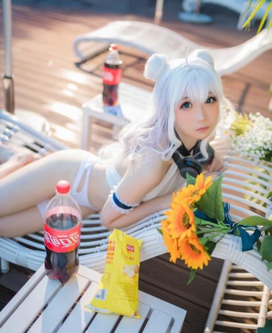 ���ߣ����ɫ��ɫ��ͷ��