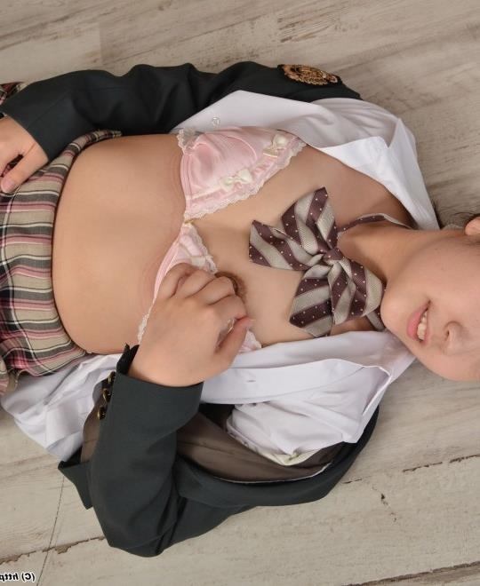 ���ߣ�����ɫӣ����ɫ��ͷ��