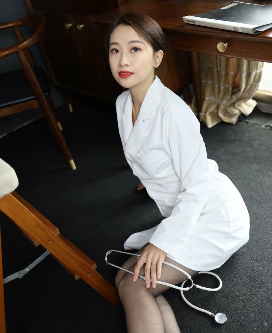 ���ߣ������������ݻ��裩ͷ��