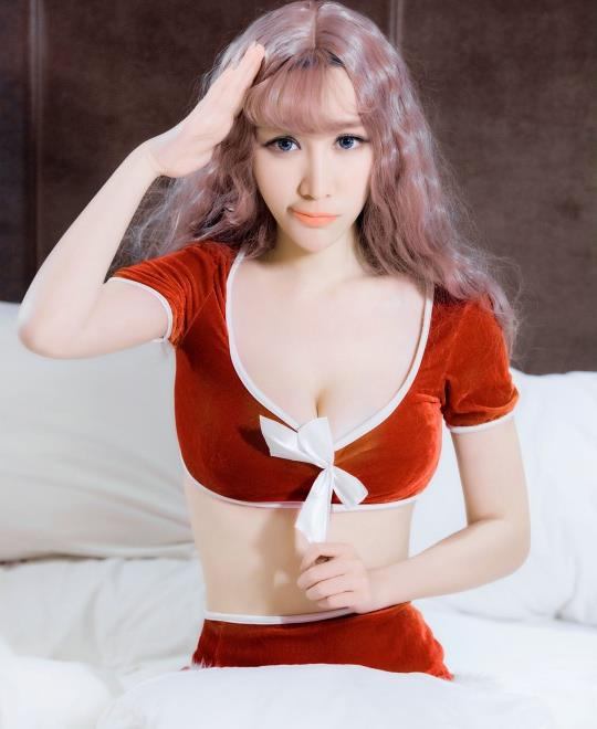 ���ߣ�׷��ٺϣ�ͷ��