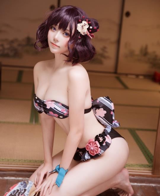 ���ߣ���ɫ���������ģ�ͷ��